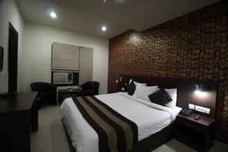 Hotel Daya Continental, New Delhi 2
